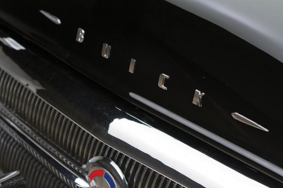  Buick Roadmaster Convertible 1957 года  (фото 20 из 41)
